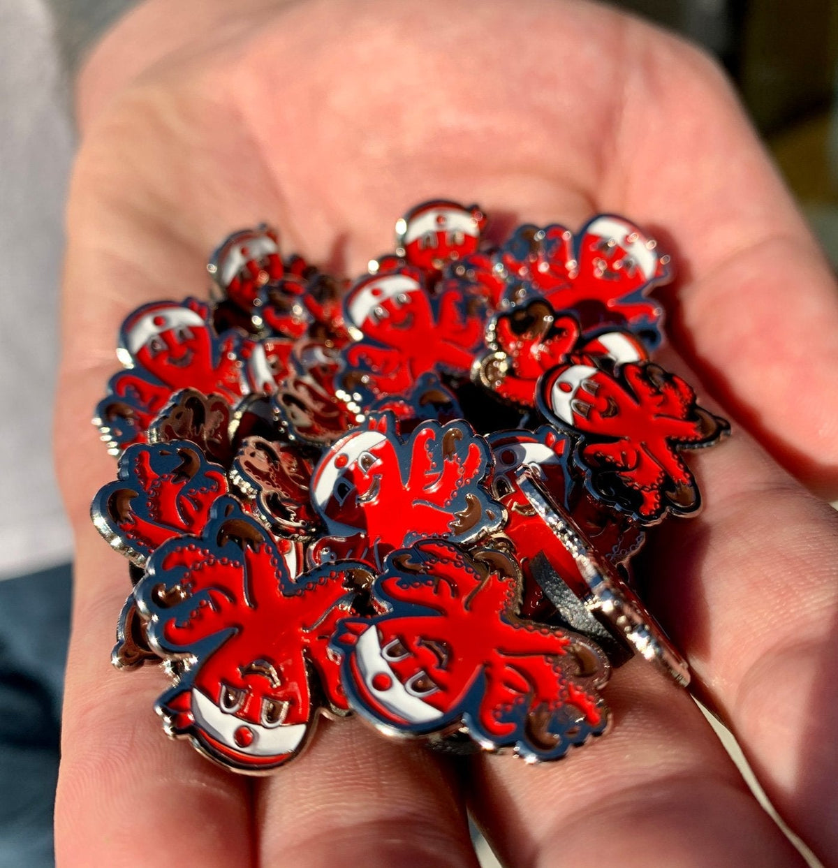 Red Octo Pin L5